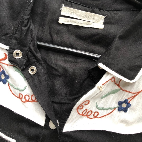 Urban Outfitters, Western Shirt Top, Dark Blue/Black with Floral Motifs, Small - Picture 7 of 7